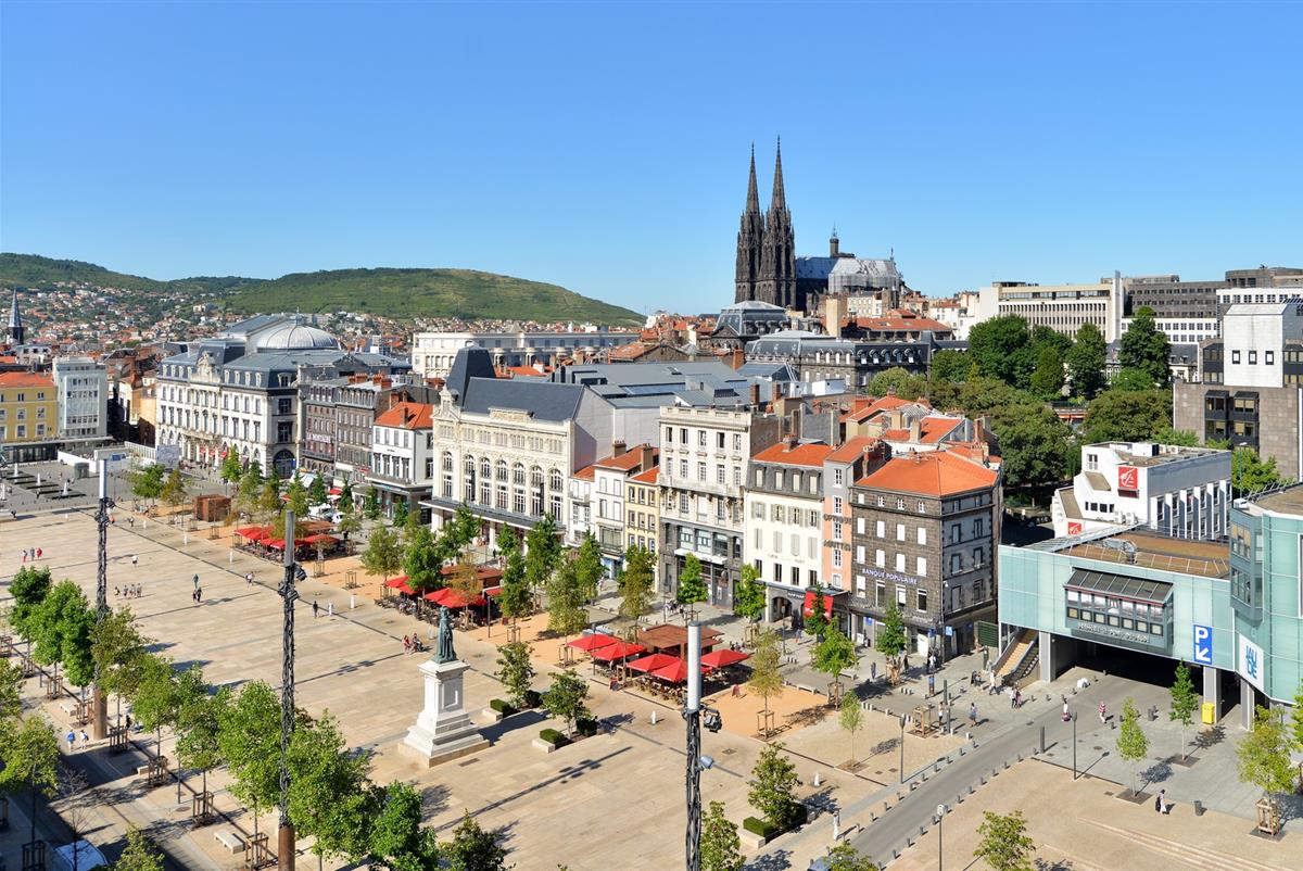 Clermont-Ferrand - place de Jaude en Auvergne - photo : CRDTA Joel Damase