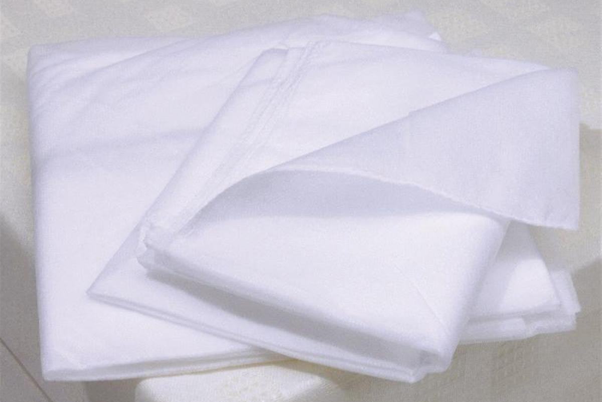 kits draps jetables disponibles à la réception
