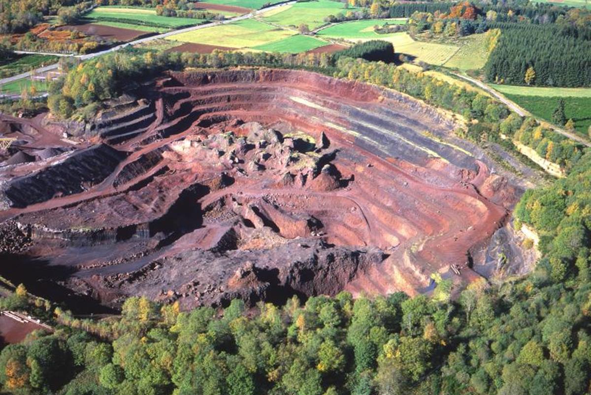 Le Volcan de Lemptegy